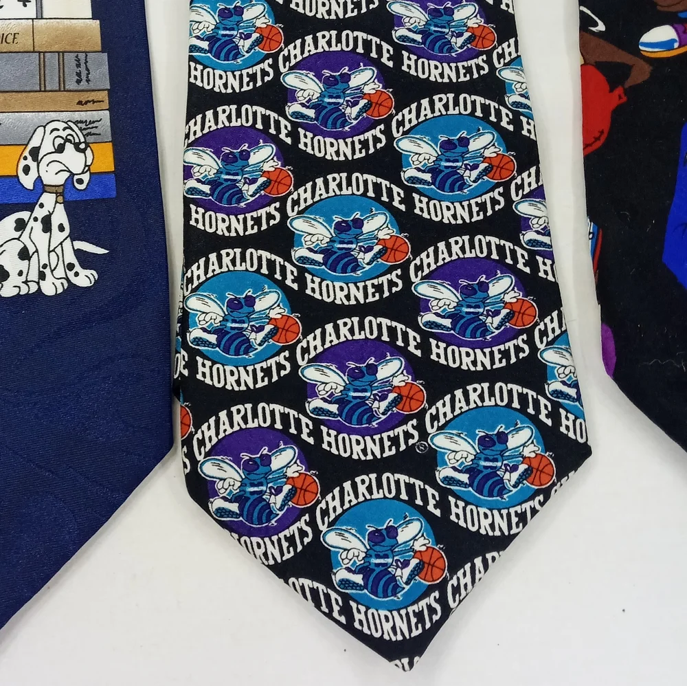 Vintage NBA Charlotte Hornets Men's Silk Neck Tie RM Sports - Picture 1 of 5